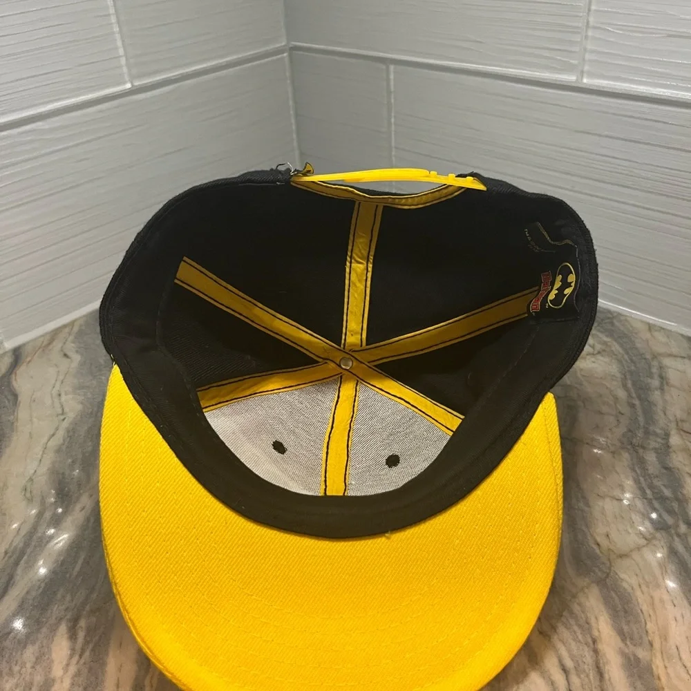 DC Comics Batman Hat Adjustable Snapback Black Yellow